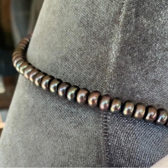 Jewelry - Picture 4 of 4